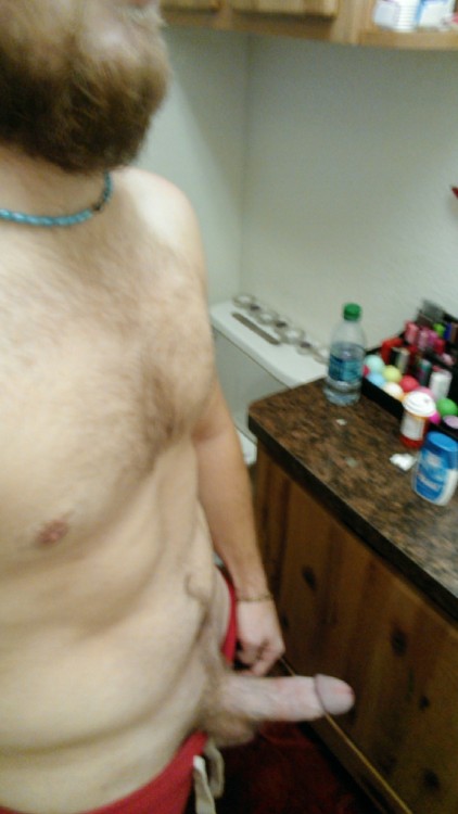 dirtybeardadmike:  Beggin to be sucked 