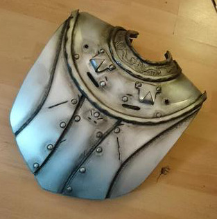 bonesonmyface:I finished painting my armour for Cullen!