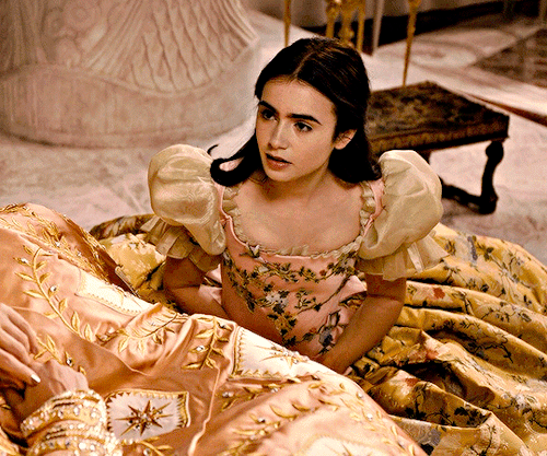 Snow White + Pink & Yellow DressMirror Mirror (2012) Costume Design By Eiko Ishioka