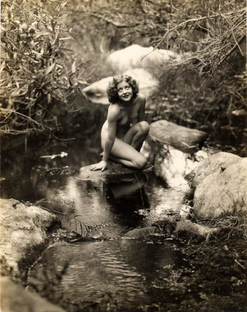 mysexyhotwife:  Simply lovely. This girl reminds me of you. Perhaps we could wander down by the creek and take our pictures today. ;) 