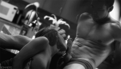 trio-porco:  naughtyboyinizmir:  Senin için demir gibi olmuş bu yarağı yalamak ve boşaltmak hoşuna gidiyor…., Naughtyboyinizmir@hotmail.com   Si leccami cosi