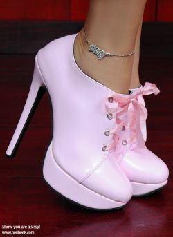 sissyslutdannii:  sissymaids:  Show you are a sissy  i WILL be getting this… Sissy one one ankle, Slut on the other   Id wear this everywhere