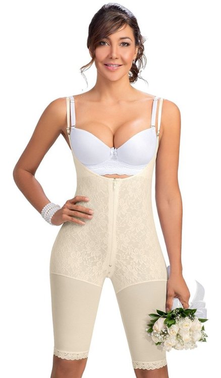 Sex luxury-lingerie-shapewear: Lowla Fashion pictures