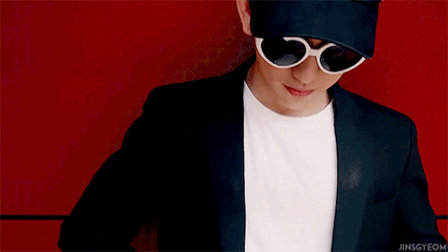 jinsgyeom:Jinyoung made it 