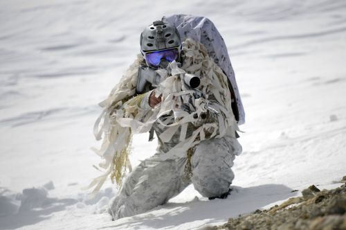 militaryarmament:  United States Navy Promotional shots of Navy SEALs during arctic mountain warfare. 