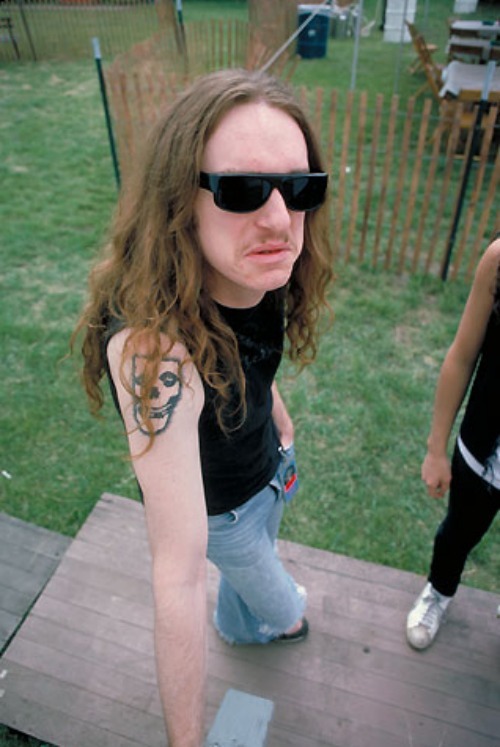lovejohnpaulringogeorge:  Cliff Burton {02/10/1962 - 09/27/1986} 