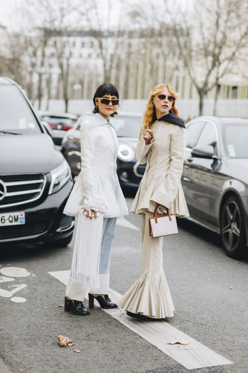 Maria Bernad and Courtney Trop by Claire Guillon - CGstreetstyle