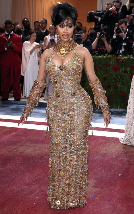 fashionsfromhistory:FASHIONS FROM HISTORY’S TOP 10 MET GALA LOOKS1) Lizzo in Thom Browne2) Billie Ei