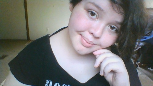 normalend1: the world wants to know, how can one boy be so beautiul???? [he+she, consider adding nic