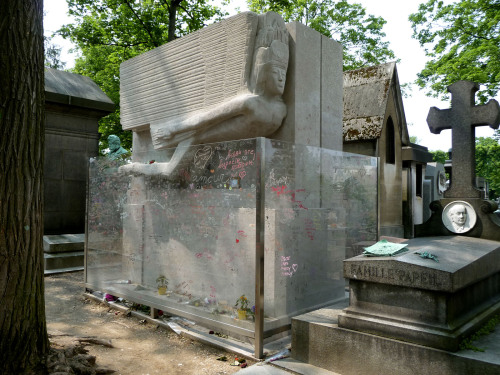 blondebrainpower:  Tomb of Oscar Wilde Oscar Wilde, (1854 to 1900) was laid to rest in the prestigious Paris cemetery, Pere Lachaise, after residing in a grave in Bagneaux Cemetery on a plot of ground only available for temporary lease. Temporary lease?
