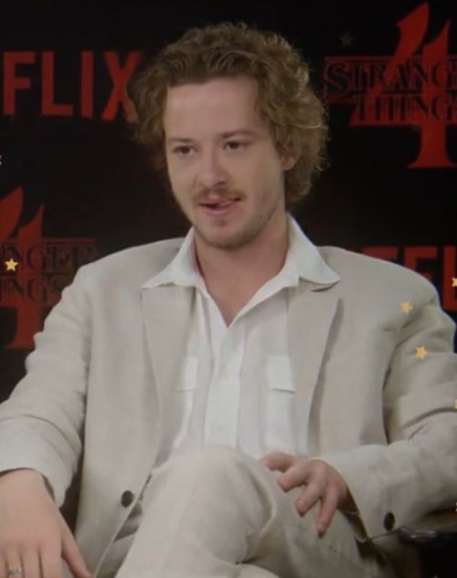 No Thoughts, Head Empty, Just Joseph Quinn With Long Prince Hair>>>