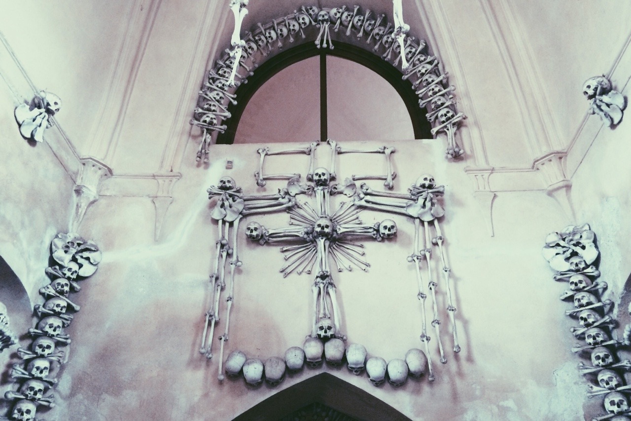 nikki-abbate:  The Sedlec Ossuary.