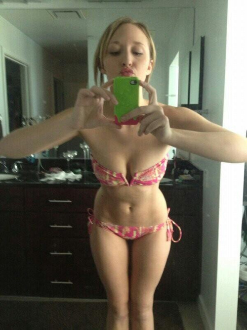 wivesmothersdaughters:  Stephanie Dupuis from Montreal, Quebec Canada - Exposed 