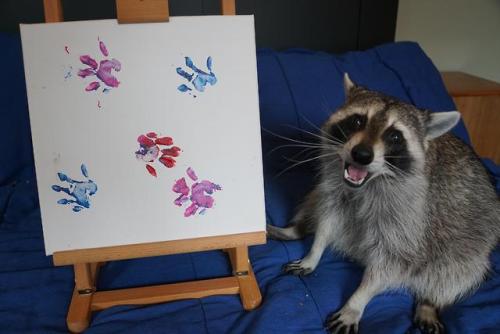 awwcutepets:Tito was proud of his painting and wanted to show everyone!