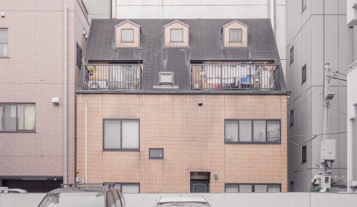janvranovsky:  A house somewhere in Tokyo | © Jan Vranovský, 2016 