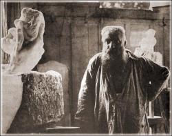 1bohemian:  Auguste Rodin, dans son atelier