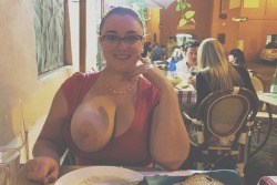 my-thick-pics:  Um😯…your titty fell out