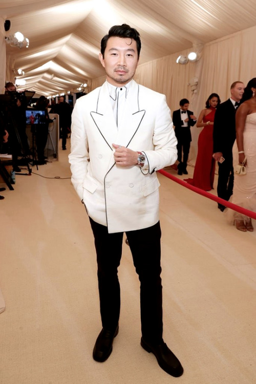 theavengers:SIMU LIUMET Gala, ‘In America: A Lexicon of Fashion’ (2021)