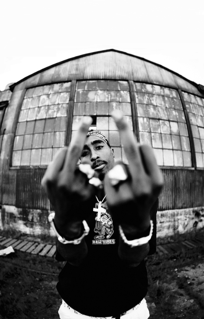 chechoxhiphop:  2pac