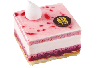 honeyrolls:Strawberry Mousse Cake