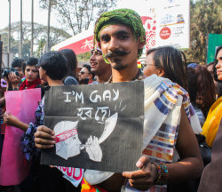 obeacian:  huffpost:  From Cuba to India to Japan, these photos from LGBTQ Pride celebrations all over the world are breathtaking.   Let Love Rule 