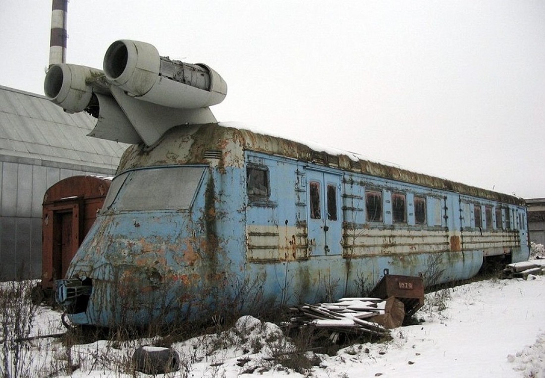 real-live-dragon: abandonedandurbex:  Abandoned soviet turbojet train [1100 x 763]