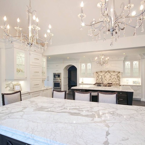 luxurybae:LUXURYBAEINSTAGRAM: YUNGVEEY