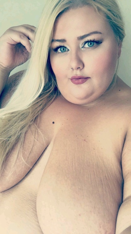 supersizebbws: Katiedeluxebbw on supersizebbws