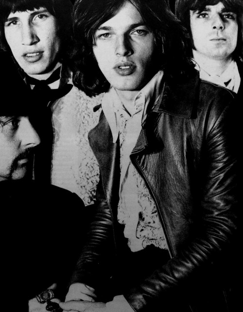 soundsof71: Baby David Gilmour front and center, with Pink Floyd. 