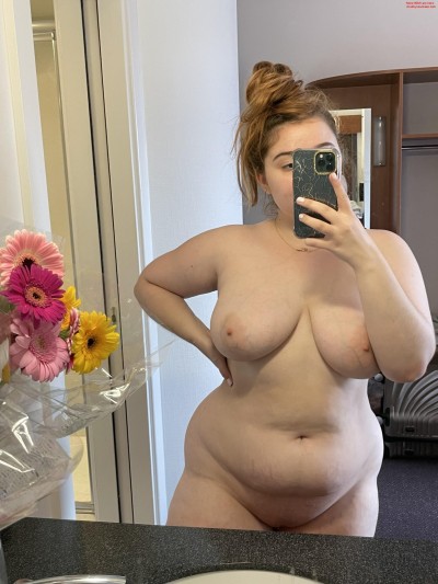 Porn photo thethaghoro:Amazing natural body 😍💕💕