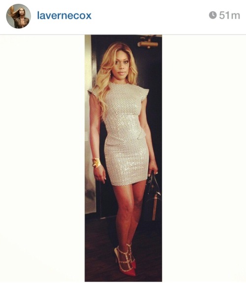 yonceinthatlingerie:kobetyrant:  lowcutcaesar:  Go awf!  I really thought this was Beyoncé for a second  Same 