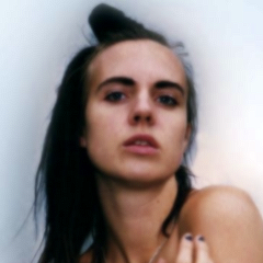 perhapics:  MØ like or reblog                         bônus:        