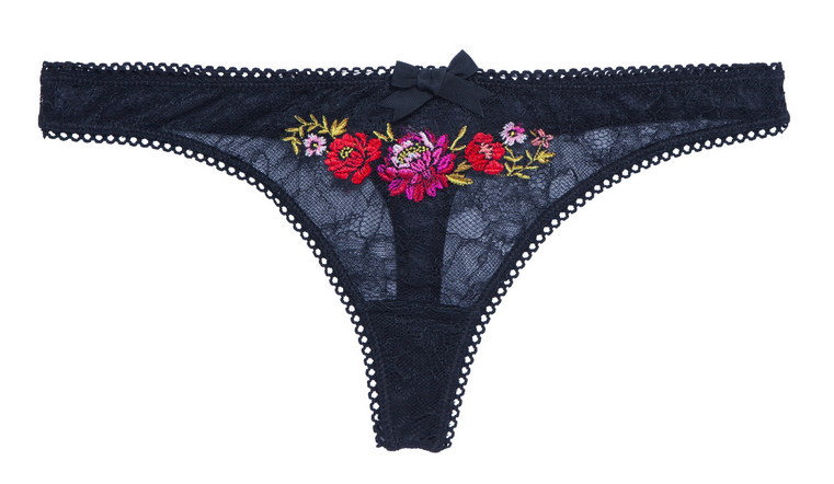 dentellesetfroufrous:  Kitchiz (28€) by Undiz