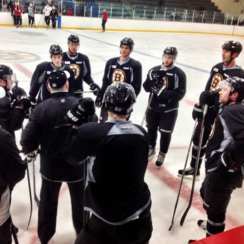 Zdeno Chara and #Bruins D gather for a meeting of the defensive minds at Ristuccia.