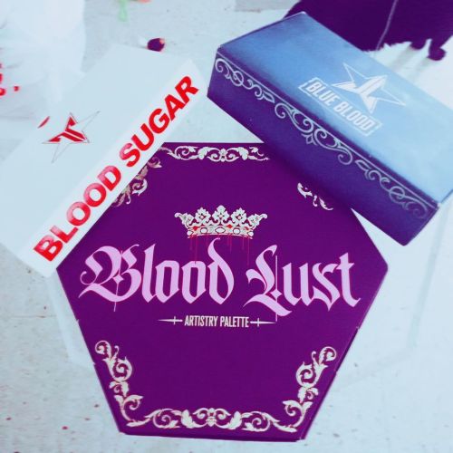 the royal three ❤️ x @jeffreestar @jeffreestarcosmetics — #bloodsugarpalette #bloodsugar #blue