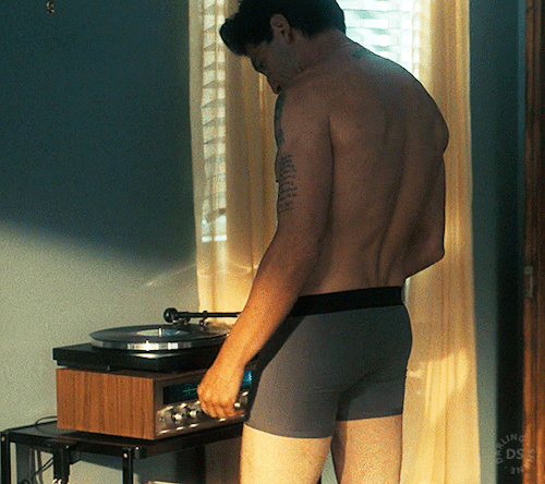 Jon Bernthal As Julian KayeAMERICAN GIGOLO (2022)S01 EP4: Nothing Is Real But The Girl