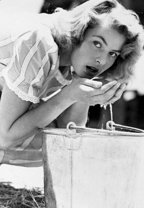 classichollywoodcentral:“Ingrid Bergman”