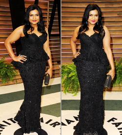  Mindy Kaling attends the 2014 Vanity Fair Oscar Party 