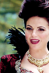 reginaoflocksley:  Evil has never looked so good. 