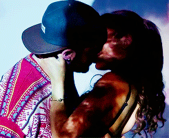 waermbodies-deactivated20141004:  Ariana Grande and Mac Miller   