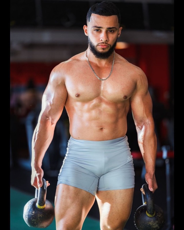 bootyful-men-deactivated2021071:IG: abdullahaesthtic