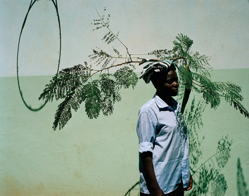 Sex ylide:  Viviane Sassen, Menthe (Ultra Violet pictures