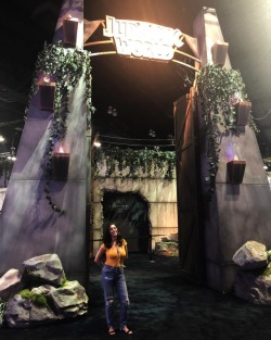 I wish it said “Park” and that it was real, but like, without all the murder and maybe they cloned Jeff Goldblum instead of the dinosaurs. A girl can dream, ok?! #e32018  (at E3 Gaming Convention)