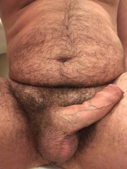 vglhm26at:  #repost #hairy #muscle #daddy