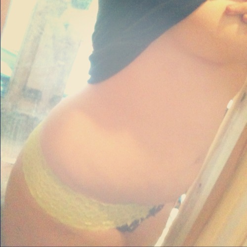 brighteyezombie:  Felt cute this morning :) 