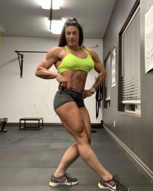 girlswithbiceps: Girl Biceps Rock!