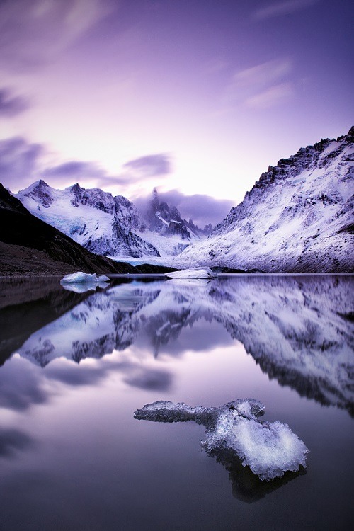 wolverxne:  Mirror Mirror | by: { Rob Gaunt }
