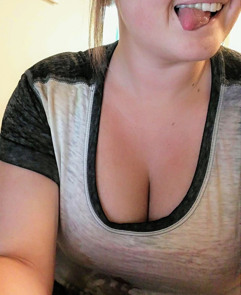 utahhussy96:  Big titties haha happy Saturday