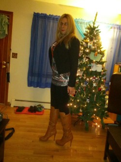 Cdelizabeth:  By The Tree In A Outfit I Really Like…And Yes The Boots! Lol  Great