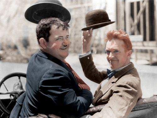 chillypepperhothothot:Laurel and Hardy Hat WavingColorized by Paul_V_Mitchell on Flickr.  ❤❤❤❤❤